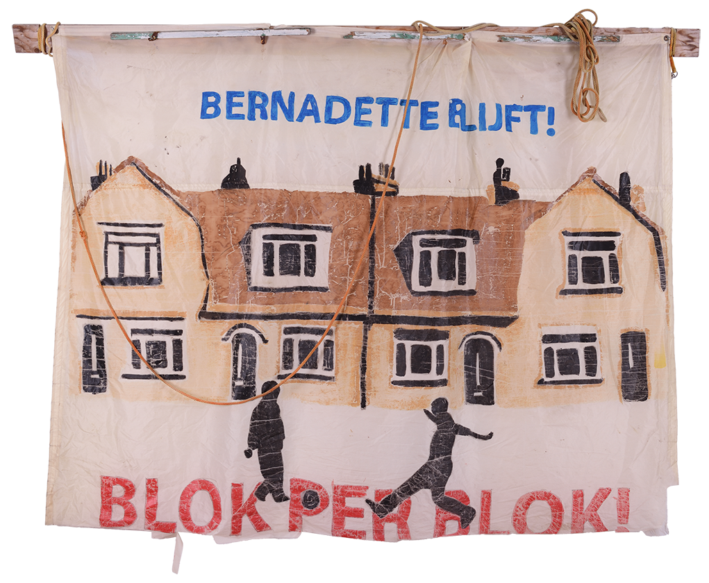 Spandoek ‘Bernadette Blijft! Blok per blok’ - STAM